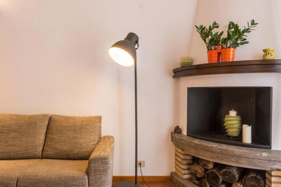 Barberini Cozy Terrace Apartment Rome